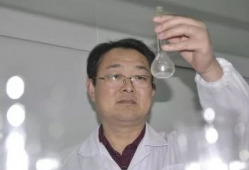 91岁吴胜明妈妈小分子肽直播,小分子肽直播见证健康奇迹